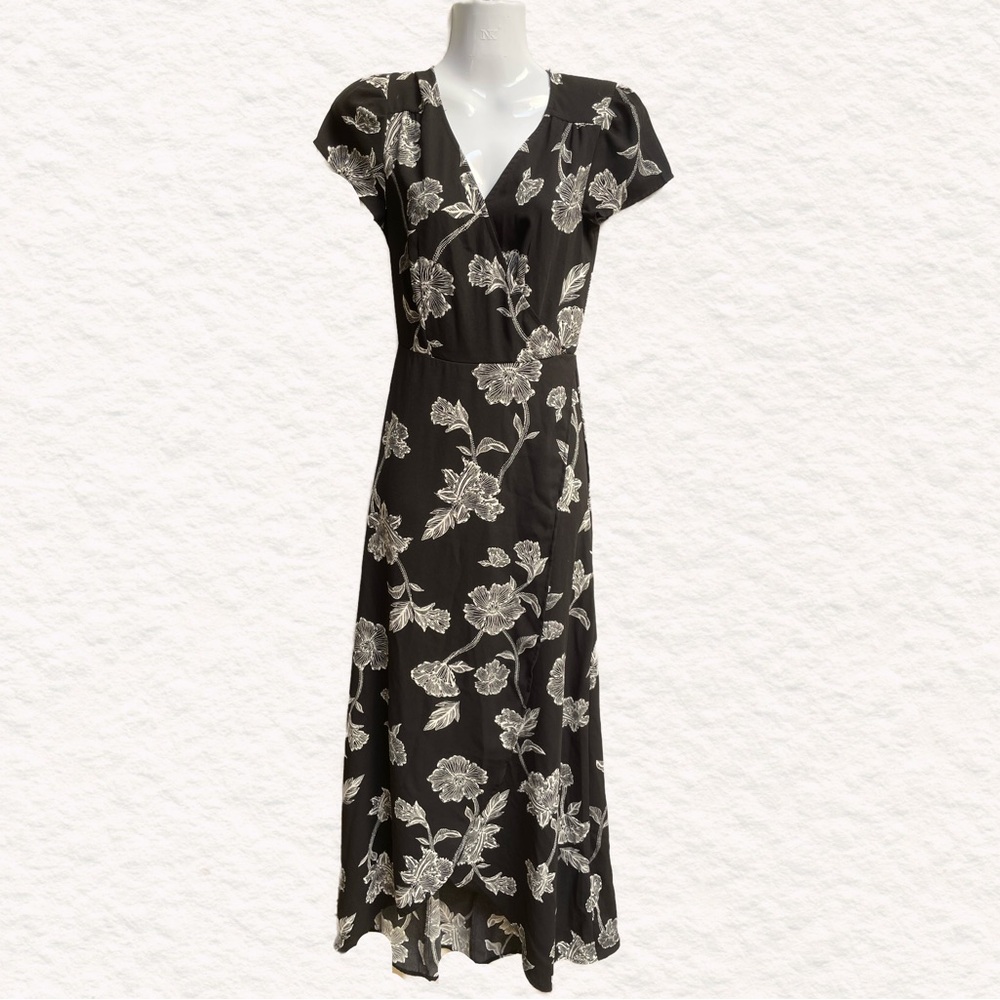 Le Chateau XS Maxi Floral Black Dress